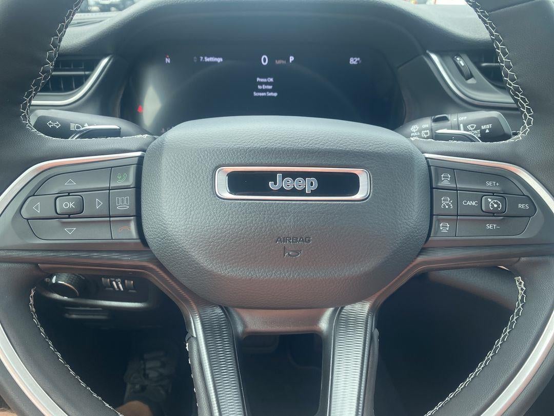 2025 Jeep Grand Cherokee Laredo X