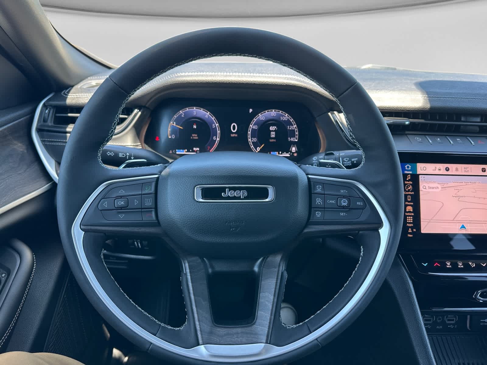 2026 Jeep Grand Cherokee Laredo Altitude