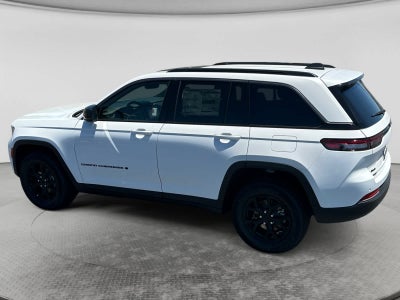 2026 Jeep Grand Cherokee Laredo Altitude