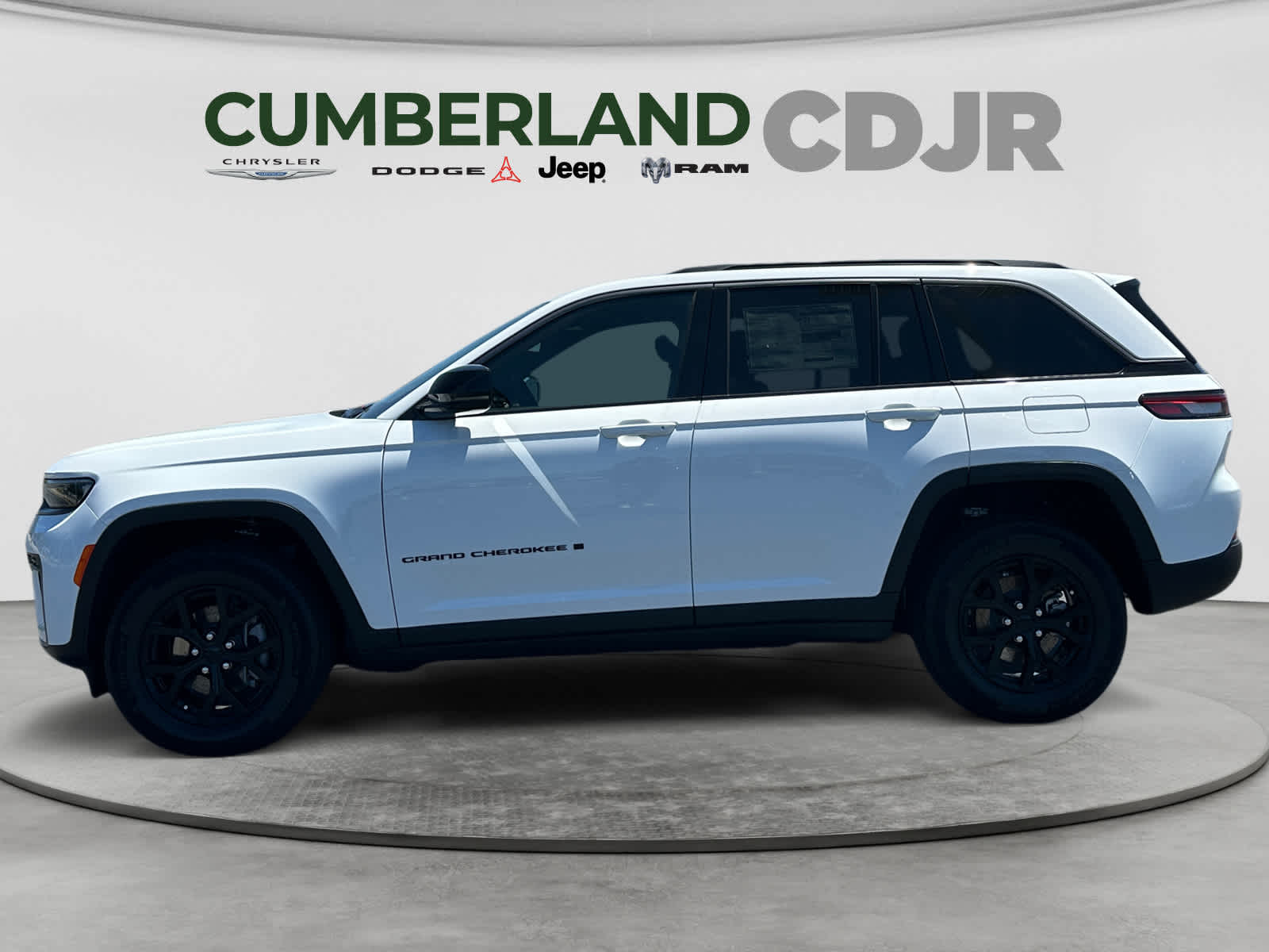 2026 Jeep Grand Cherokee Laredo Altitude