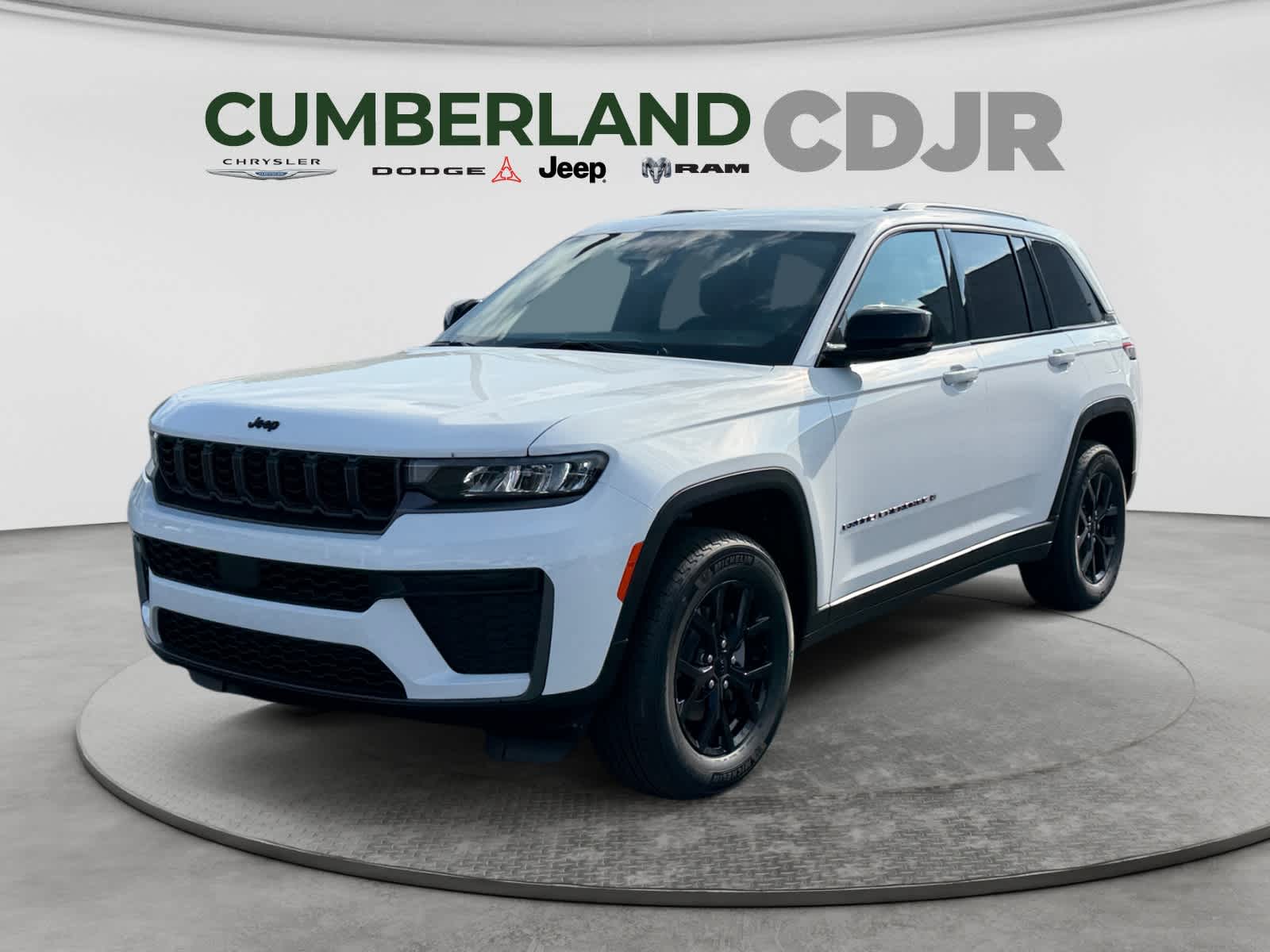2026 Jeep Grand Cherokee Laredo Altitude