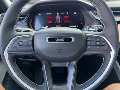 2026 Jeep Grand Cherokee Laredo Altitude