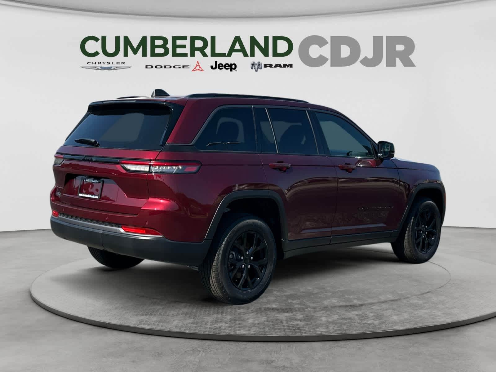 2026 Jeep Grand Cherokee Laredo Altitude