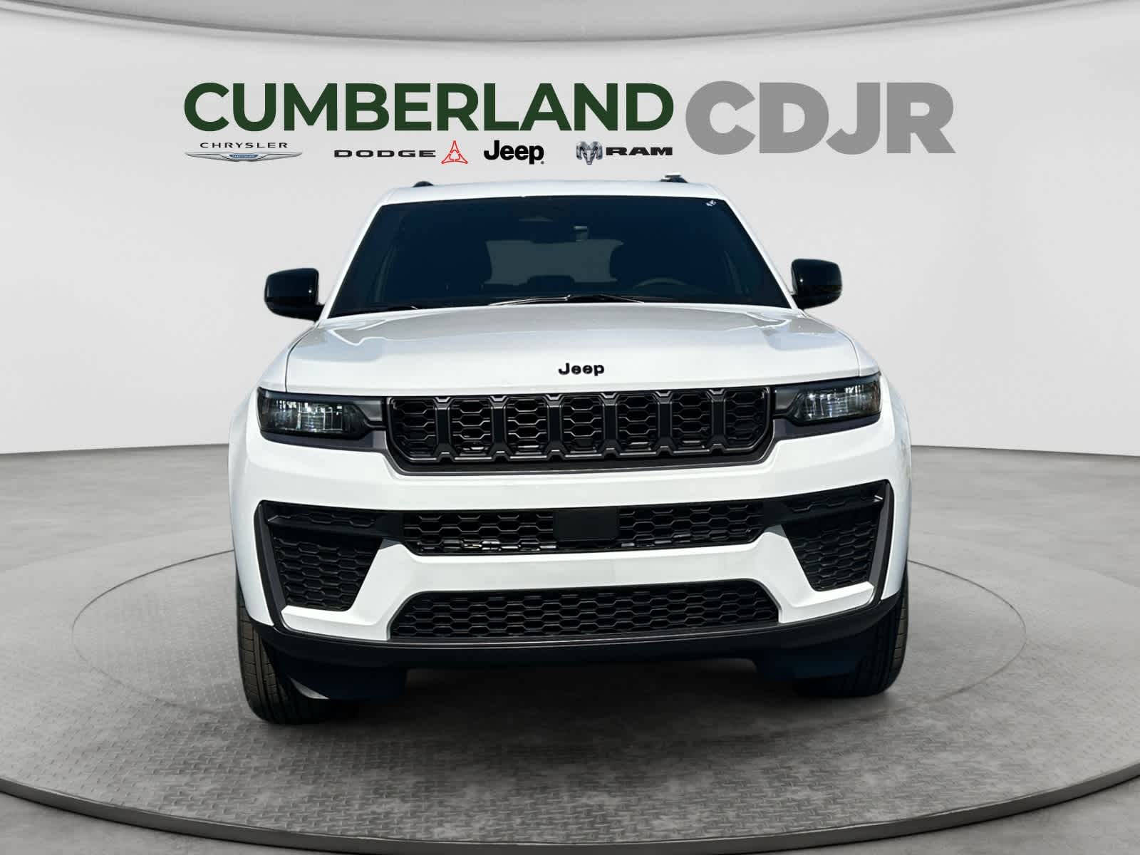 2026 Jeep Grand Cherokee Laredo Altitude