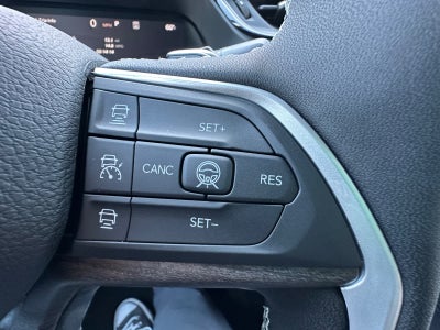 2026 Jeep Grand Cherokee Laredo Altitude