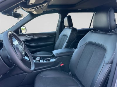 2026 Jeep Grand Cherokee L Laredo Altitude