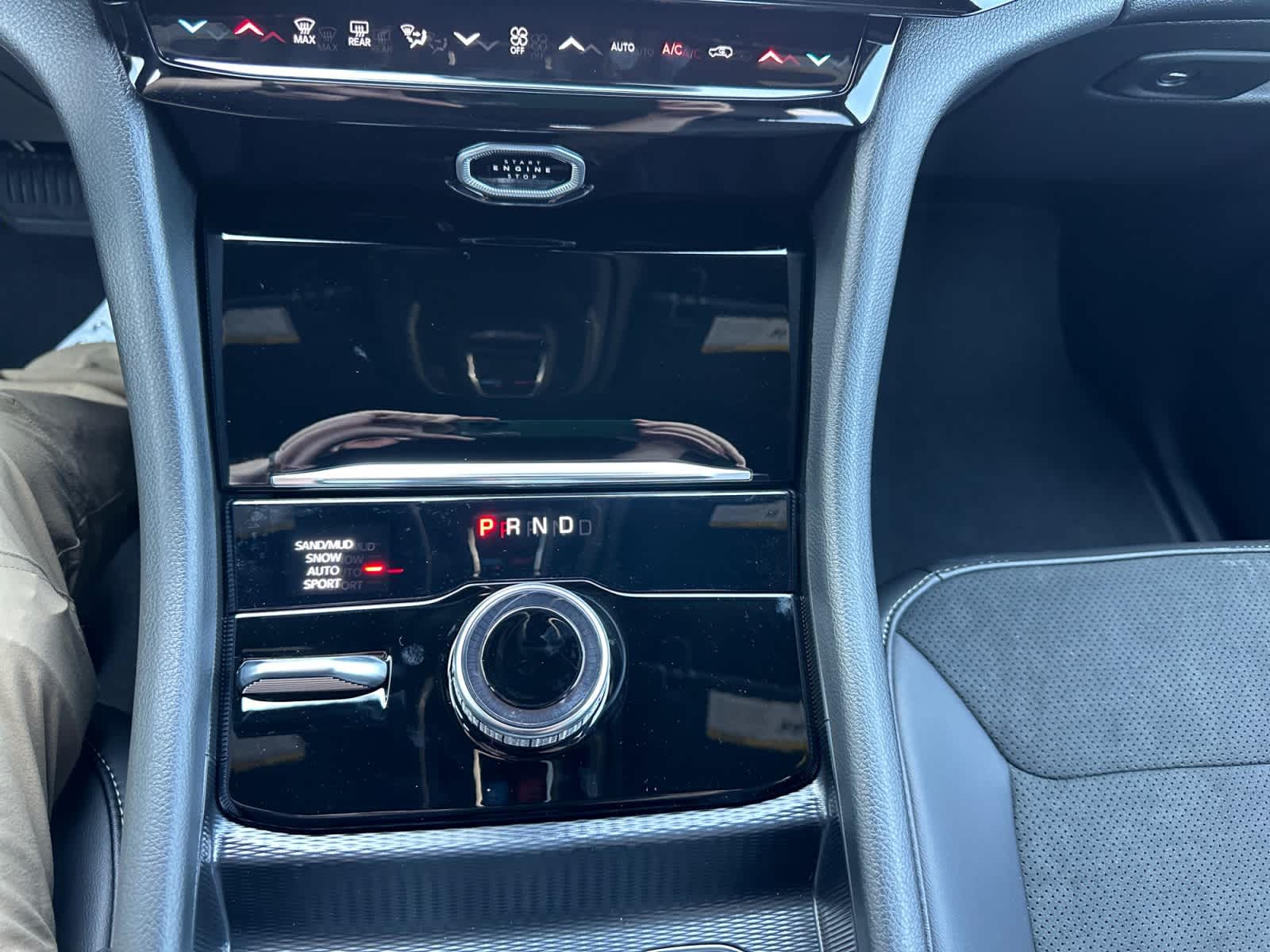 2026 Jeep Grand Cherokee L Laredo Altitude