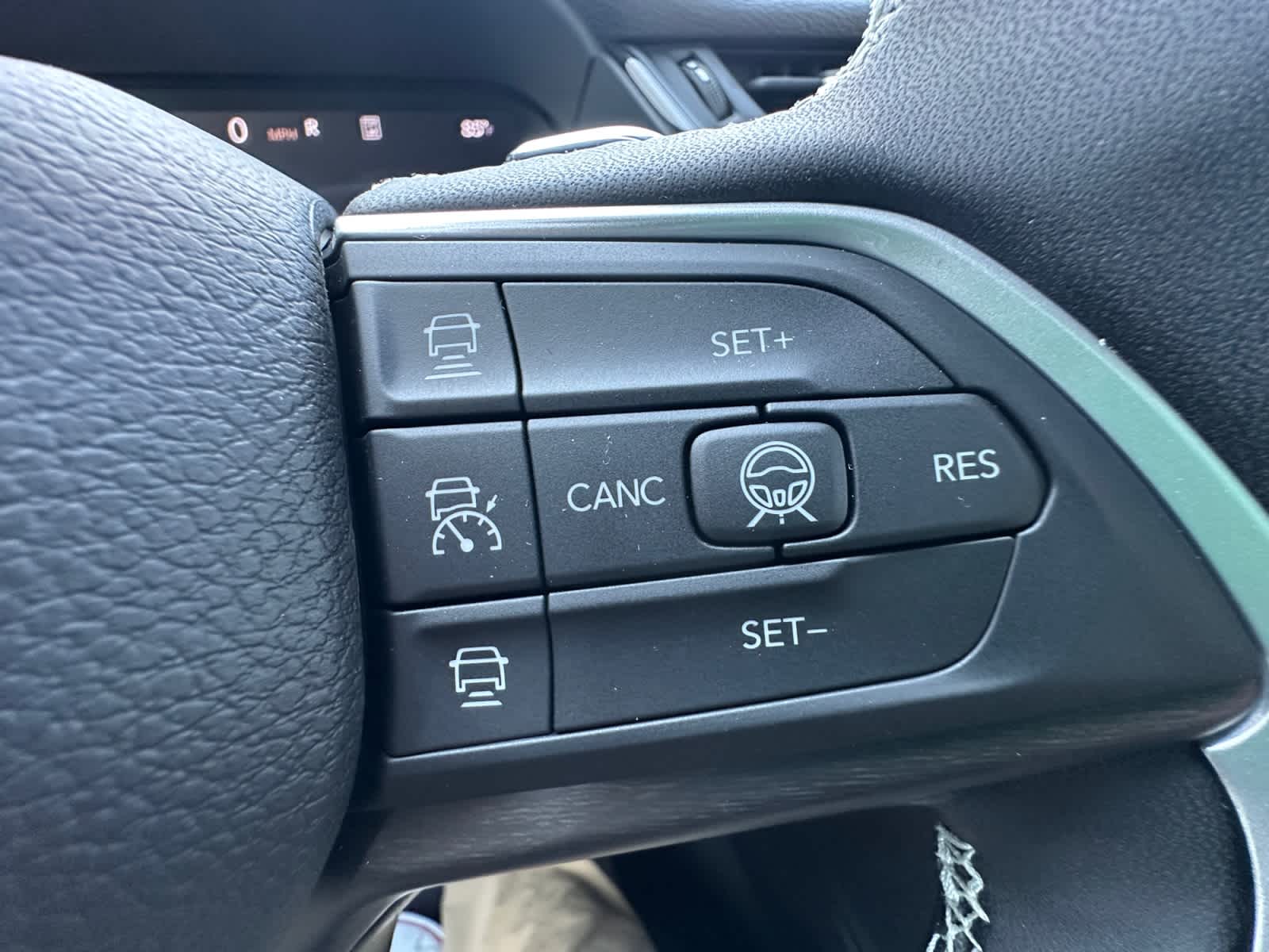 2026 Jeep Grand Cherokee L Laredo Altitude