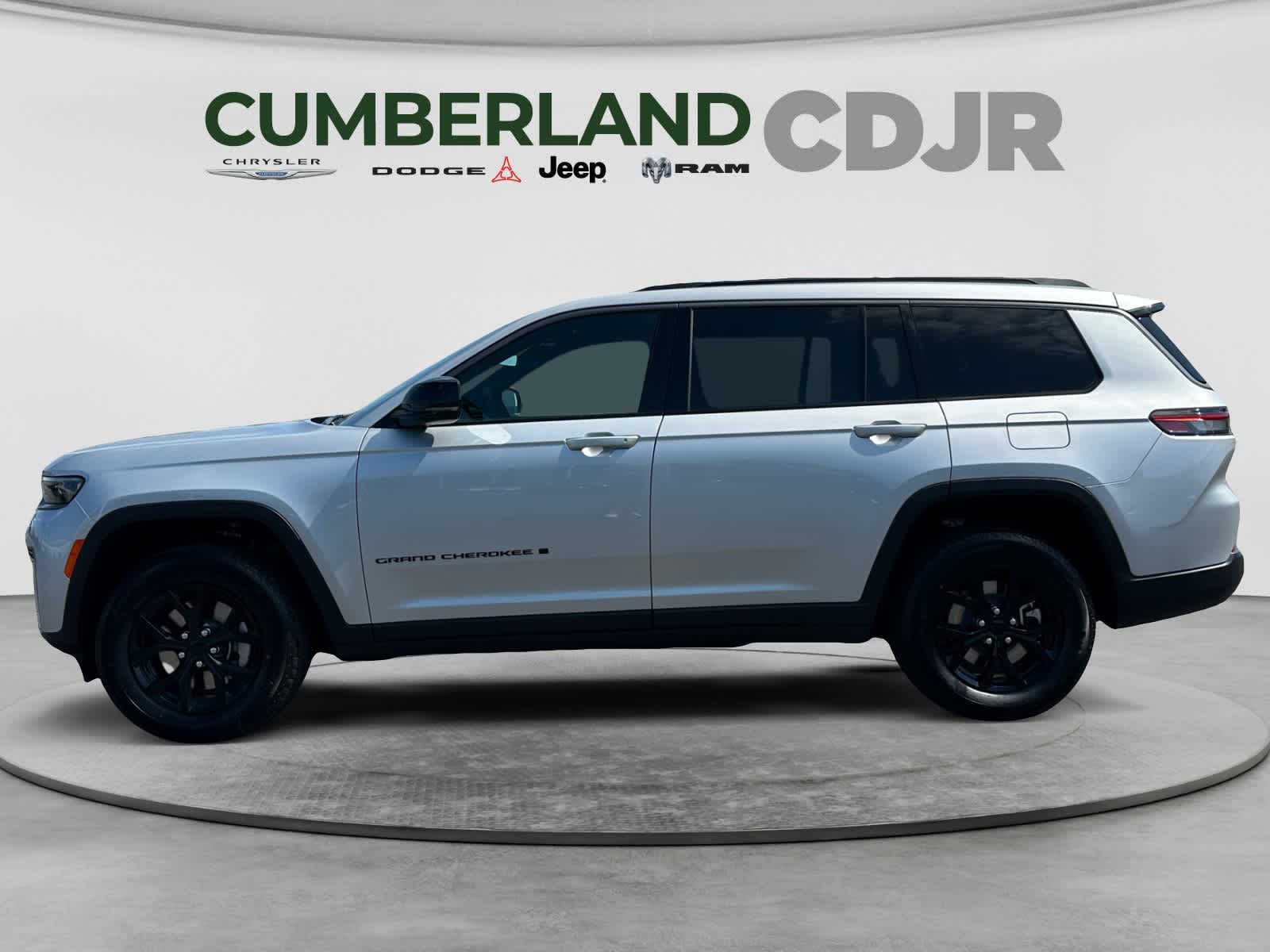 2026 Jeep Grand Cherokee L Laredo Altitude