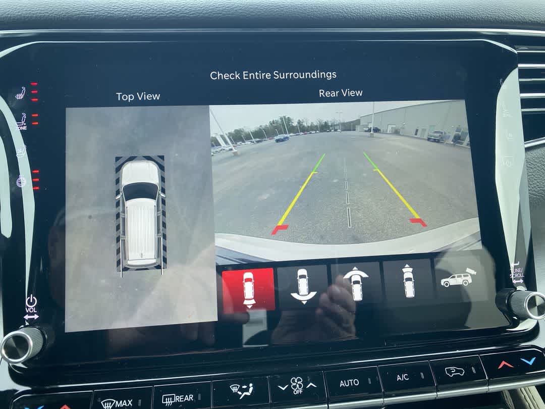 2026 Jeep Grand Wagoneer Base