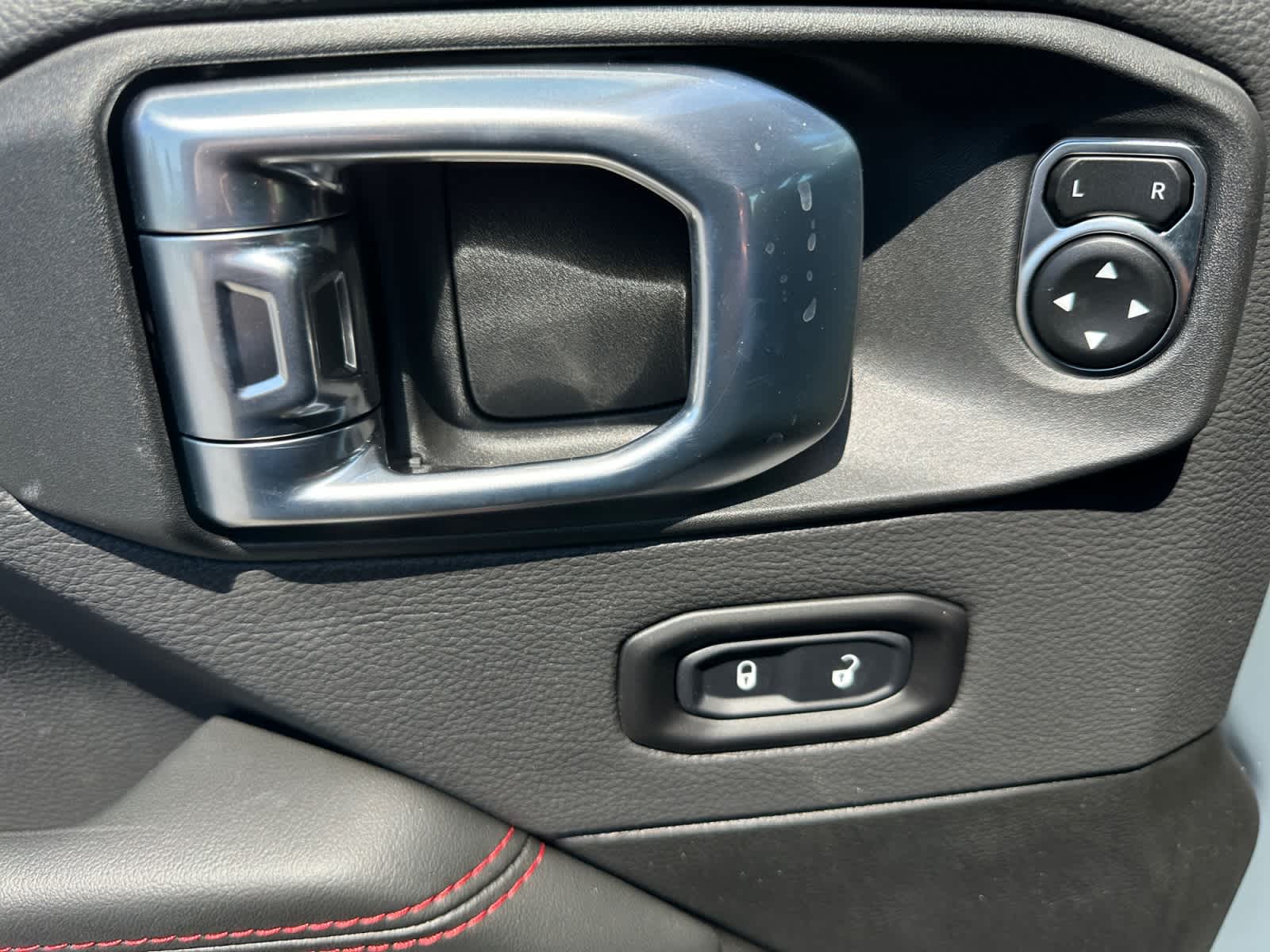 2026 Jeep Gladiator Shadow Ops