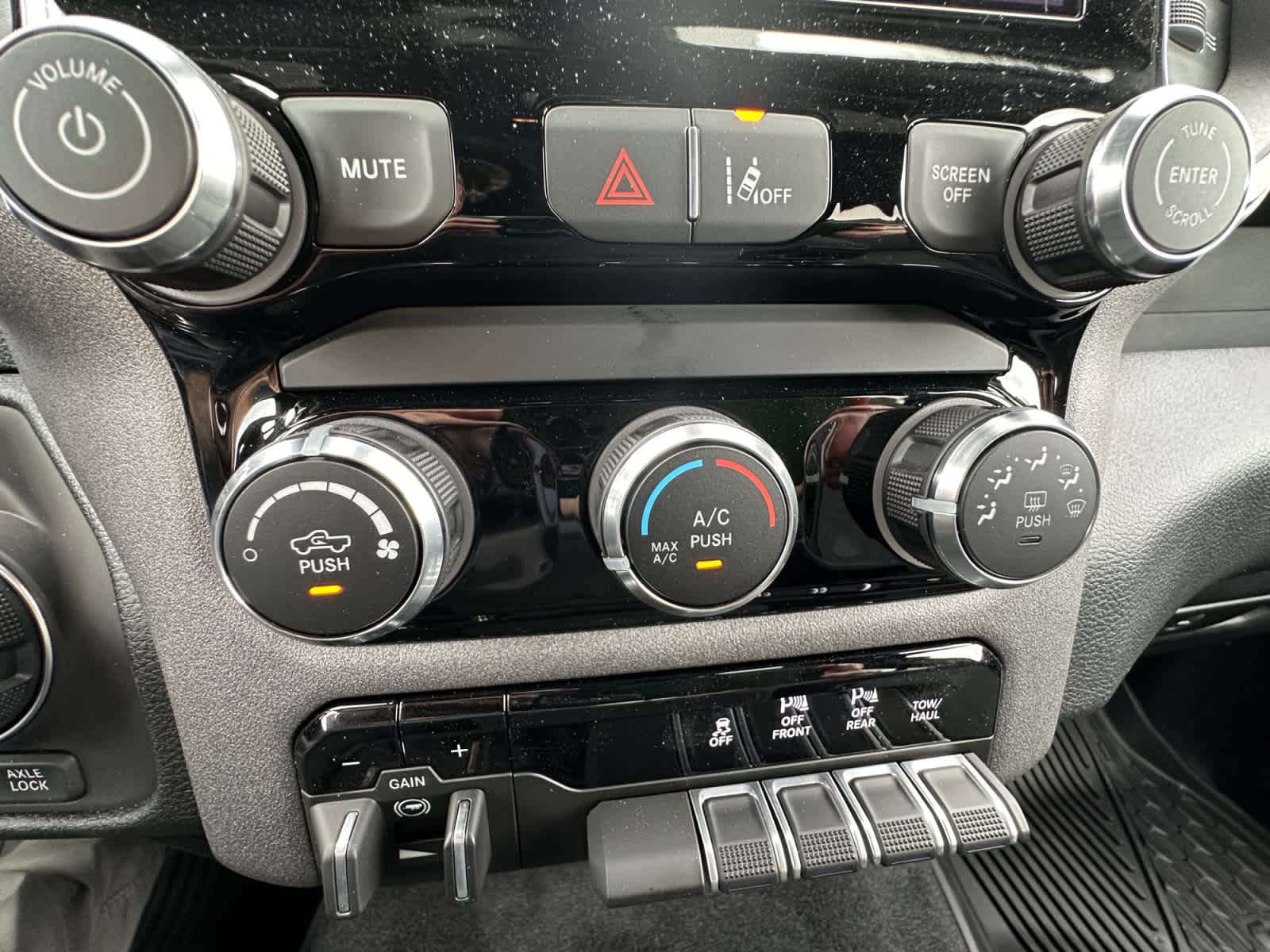 2026 RAM 1500 Warlock