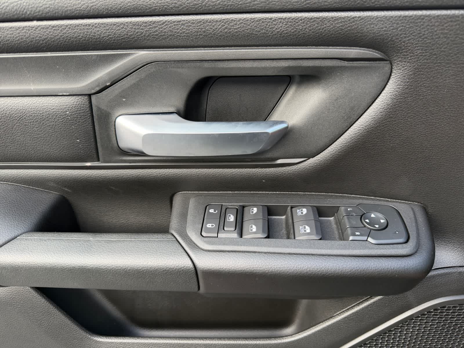 2027 RAM 1500 Express