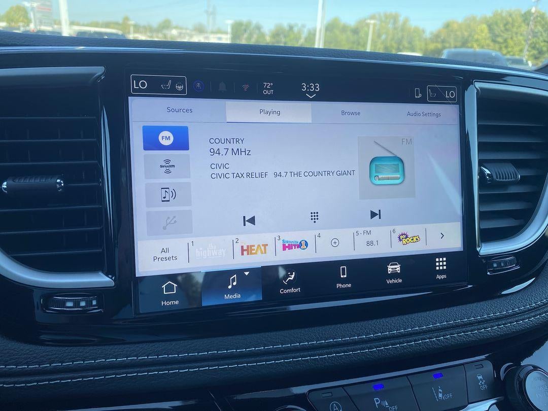 2026 Chrysler Pacifica Select