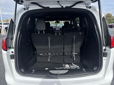 2026 Chrysler Voyager LX