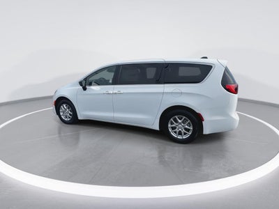 2026 Chrysler Voyager LX