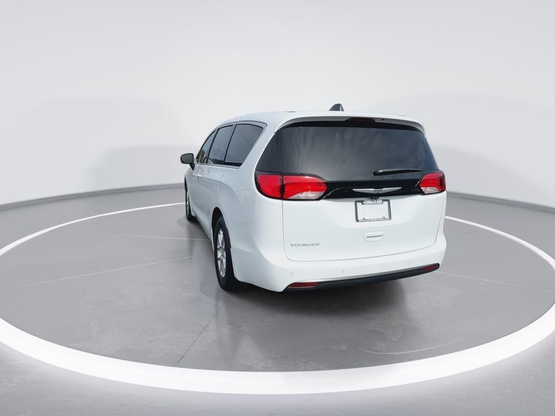 2026 Chrysler Voyager LX