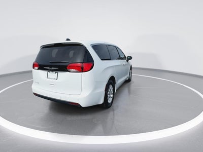 2026 Chrysler Voyager LX