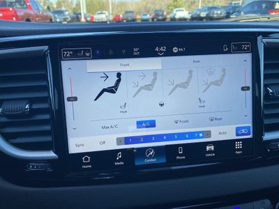 2026 Chrysler Voyager LX